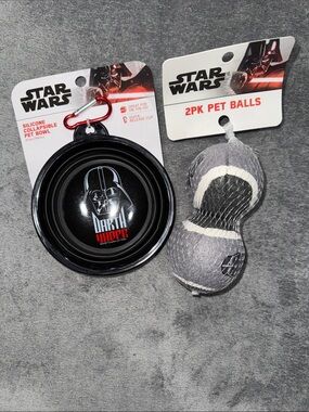 Star Wars - NWT Darth Vader Silicone Collapsible Pet Bowl + 2-Pack Pet Balls